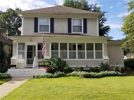1910 American Foursquare photo