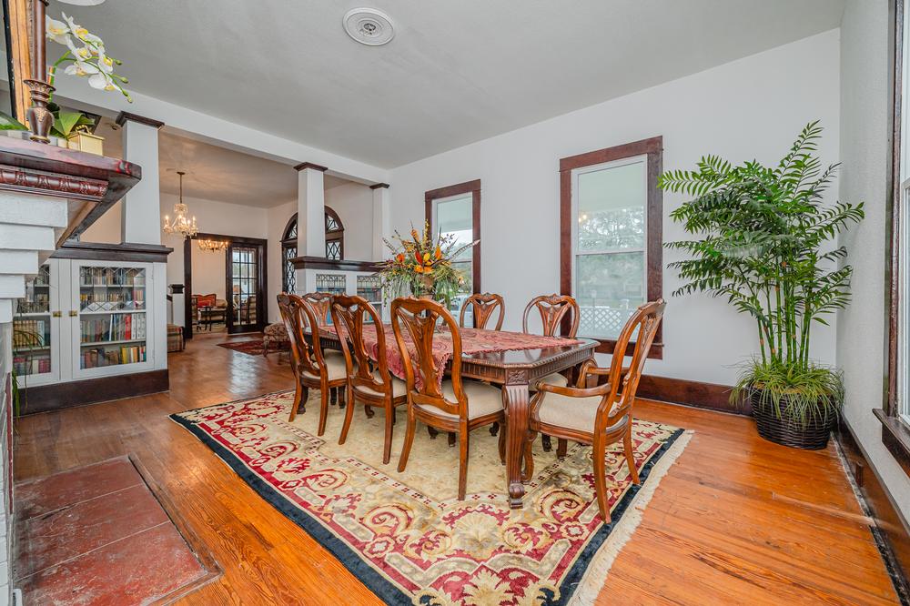 c. 1900 Prairie Style Off Market in Pettus, Texas