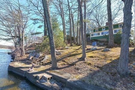 1949 Bungalow photo