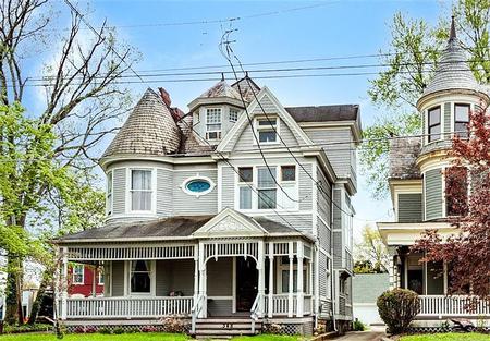 1900 Victorian: Queen Anne photo