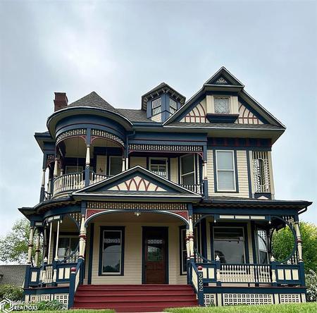 1880 Victorian: Queen Anne photo
