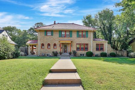 1929 Spanish Colonial photo