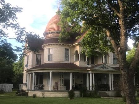 1895 Victorian: Queen Anne photo