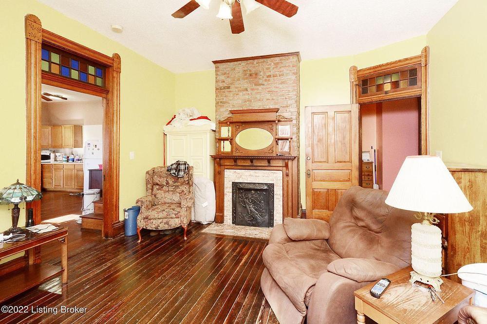 c. 1804 Victorian For Sale in Sulphur, Kentucky