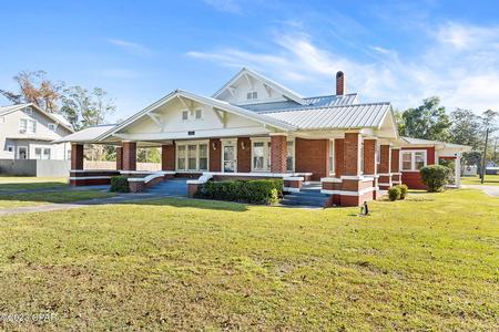 1916 Craftsman Bungalow photo