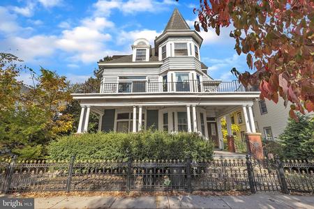 1894 Victorian: Queen Anne photo