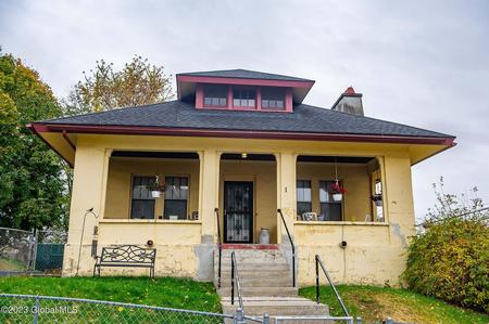 1915 Craftsman Bungalow photo