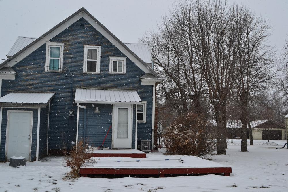1925 Craftsman Bungalow For Sale in Steele, North Dakota