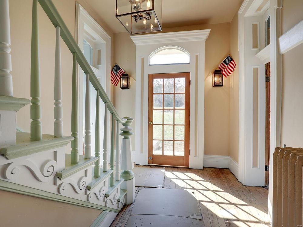 1817 Colonial Revival For Sale in Frankford, Missouri