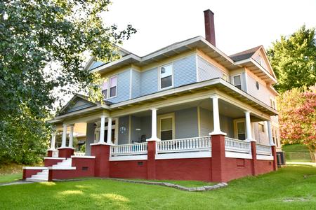 wraparound porch