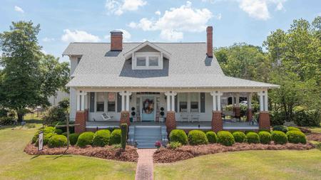1917 Craftsman Bungalow photo