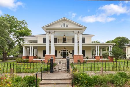 1913 Greek Revival photo