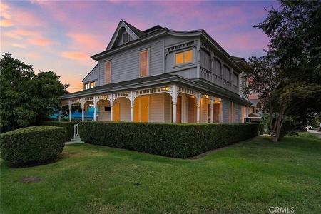 1890 Victorian photo