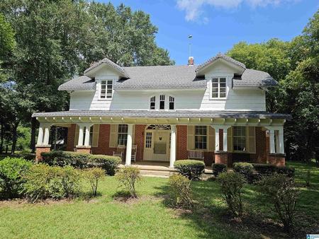 1930 Colonial Revival photo