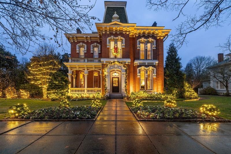 Featured Listing Photo