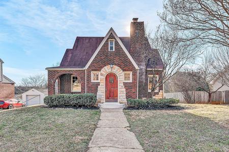 1932 Tudor Cottage photo